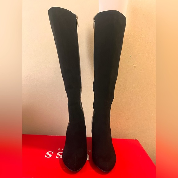 GUESS multi fabric boots. - Picture 3 of 6